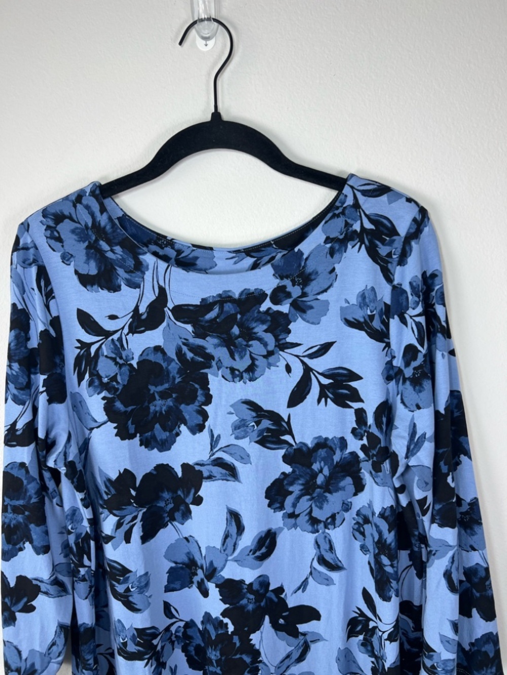 J. Jill Wearever Floral Shift Dress Blue Pockets Jersey Knit Cottagecore Medium - Picture 3 of 16